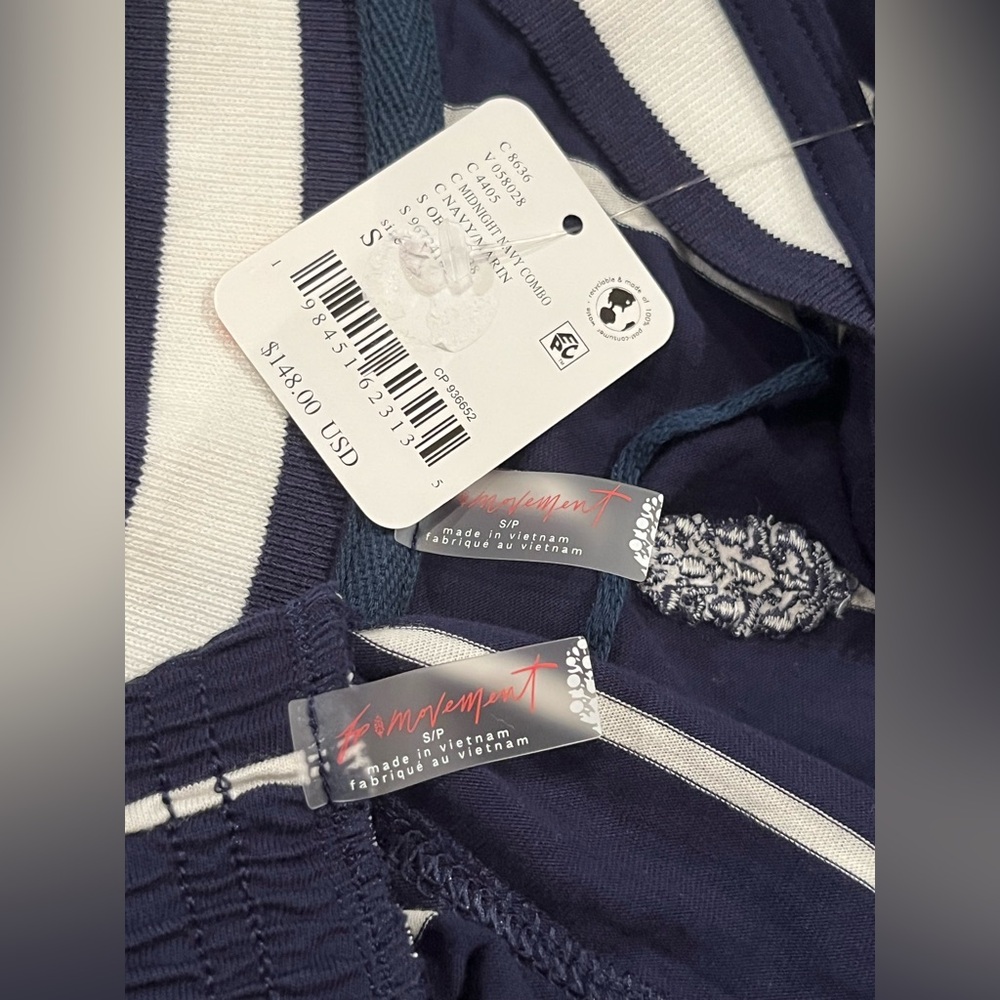 NWT Free People Off Duty Set - Picture 15 of 16